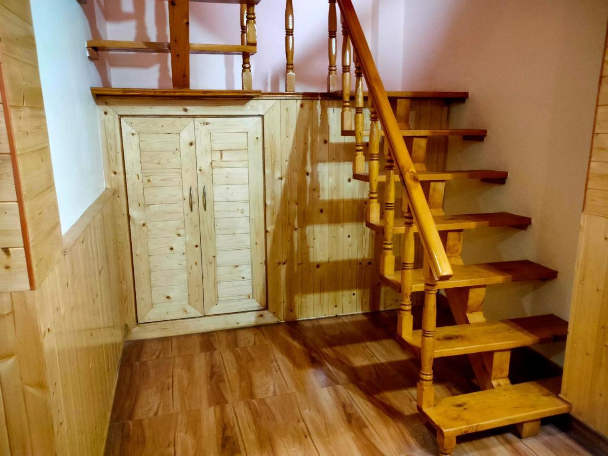 Mid Orchard Cottage, Kasol Exterior foto